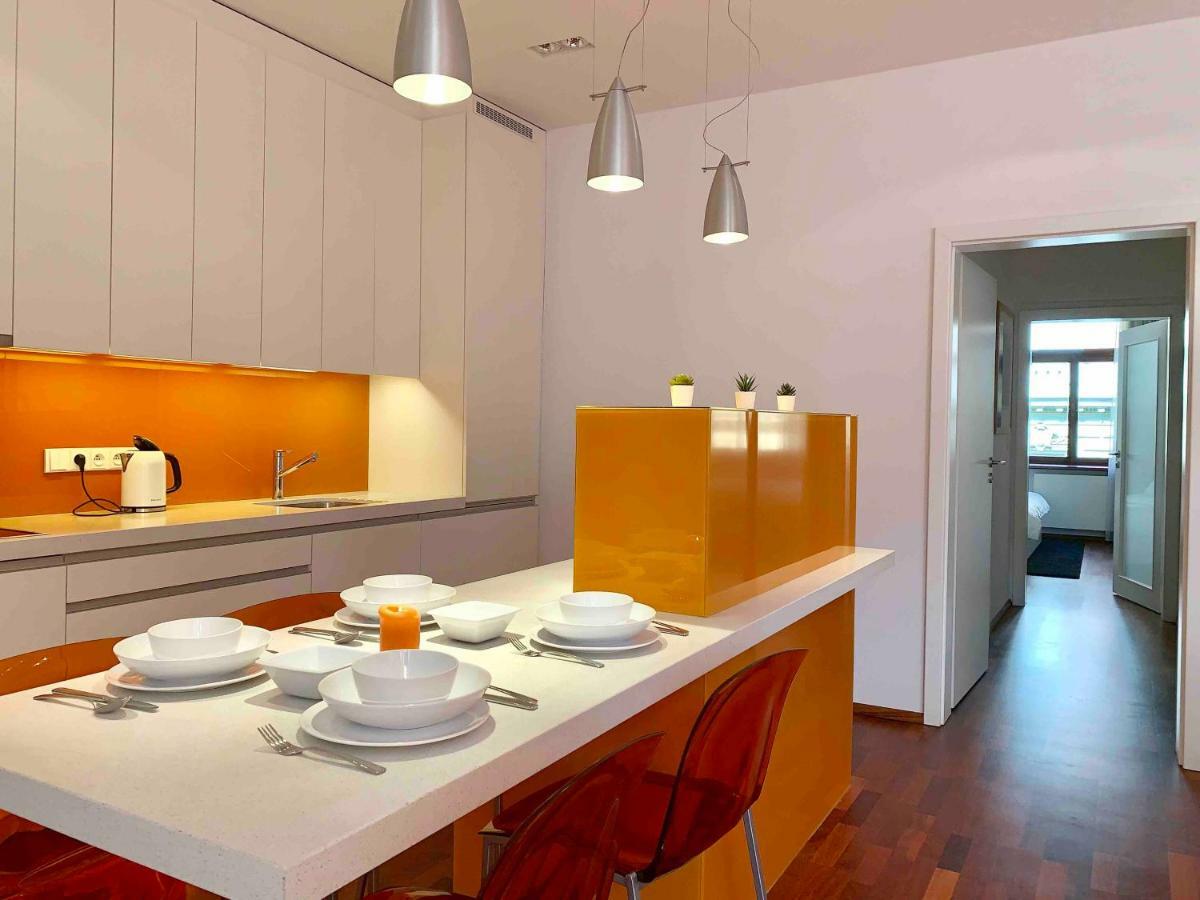 Luxury Apartment In The Center Of Прага Экстерьер фото