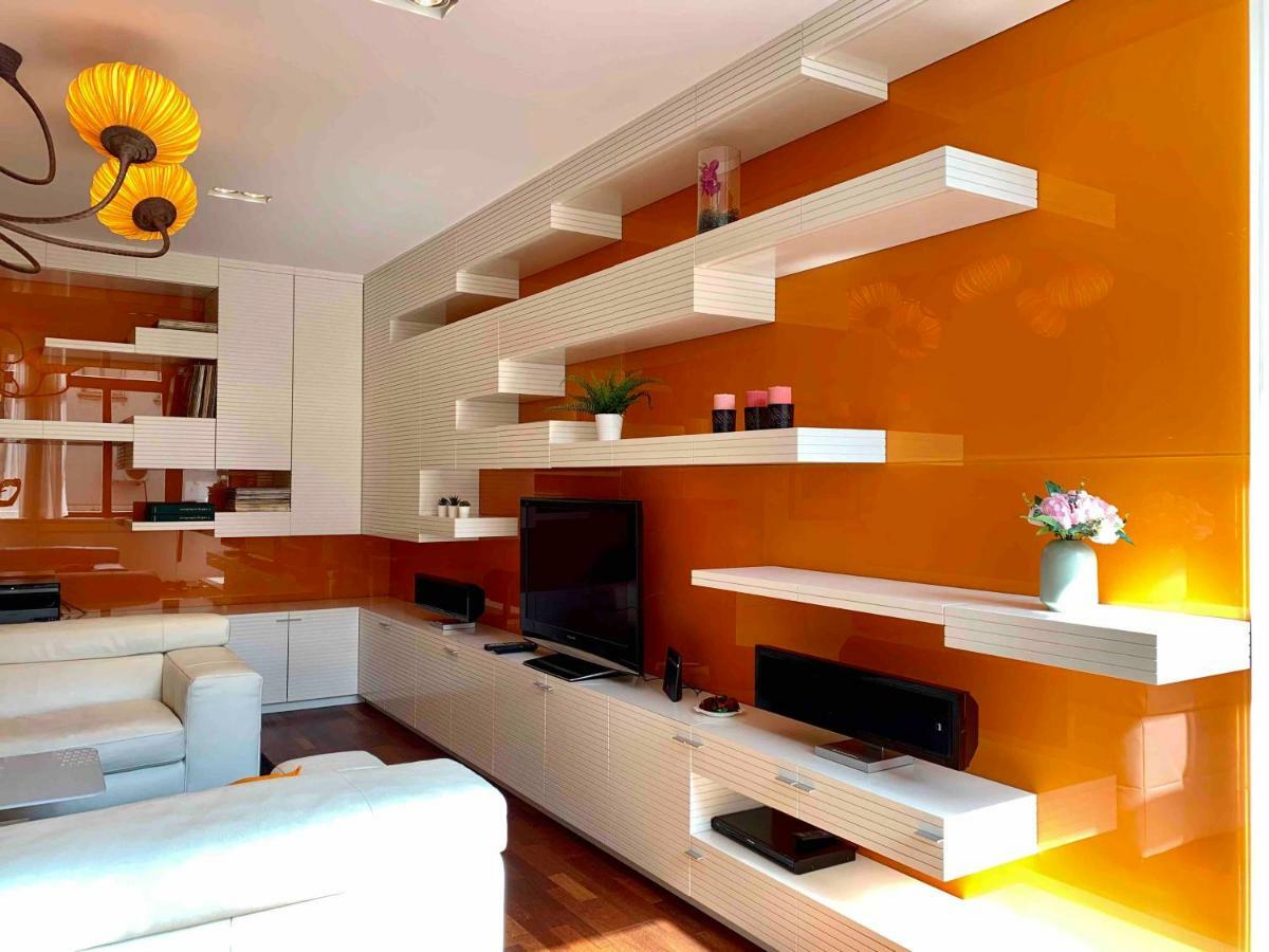 Luxury Apartment In The Center Of Прага Экстерьер фото